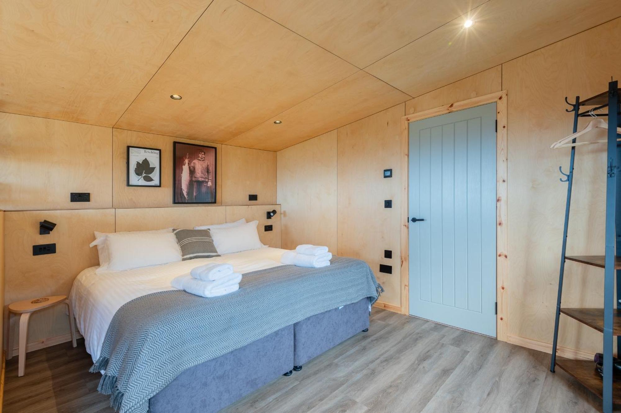 Rustic Cabins, Sea Views From Rewilded Farm With Highland Cows St Andrews Exterior foto